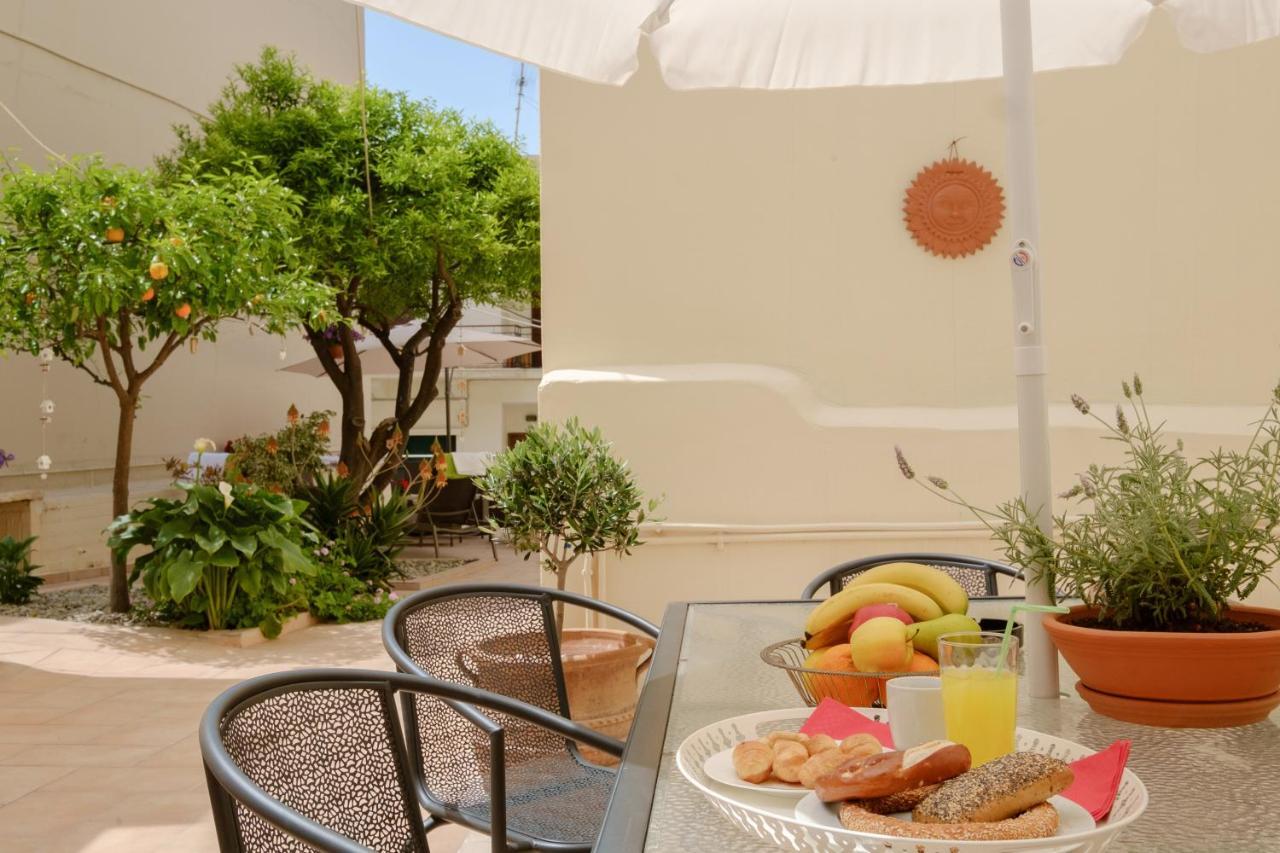 Home With Courtyard In Beating Heart Of Old Town! Chania  Luaran gambar